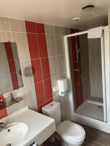 Logis De La Tour Hotel Masseret