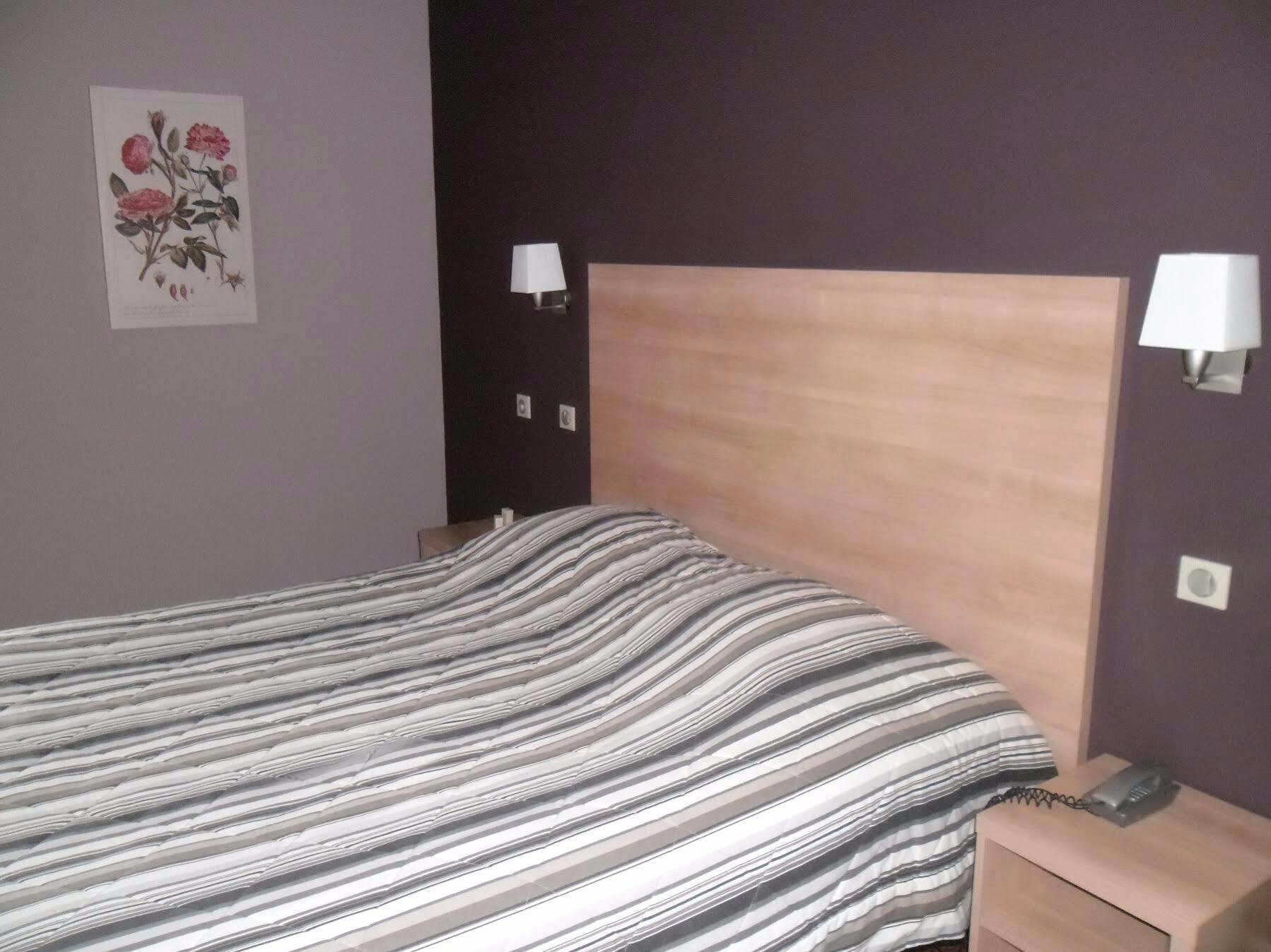 Logis De La Tour Hotel Masseret